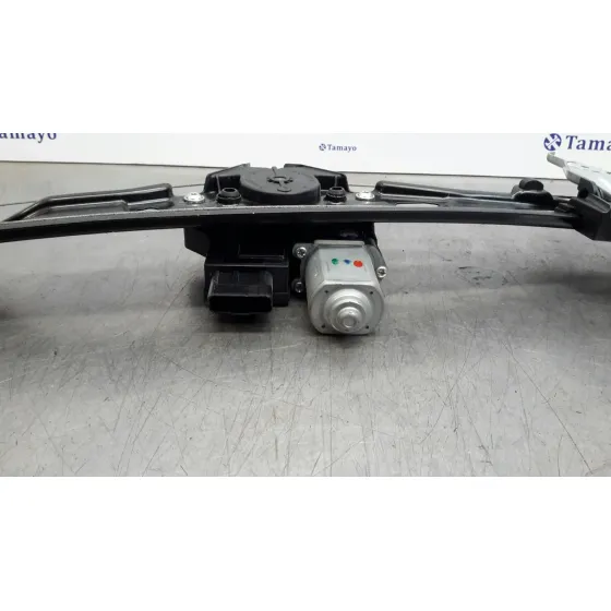 Elevalunas Delantero Izquierdo para Nissan Pulsar (C13)