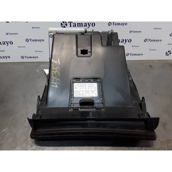 Guantera para Nissan Pulsar (C13)