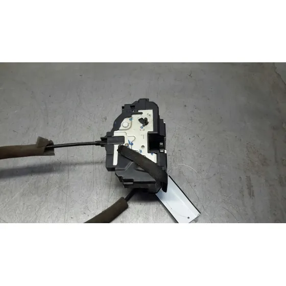 Cerradura Puerta Trasera Izquierda para Nissan Pulsar (C13)