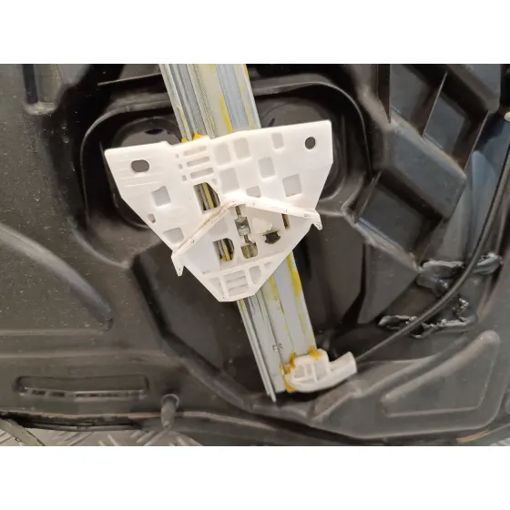 Elevalunas Delantero Derecho para Mazda 3 Lim. (Bl)