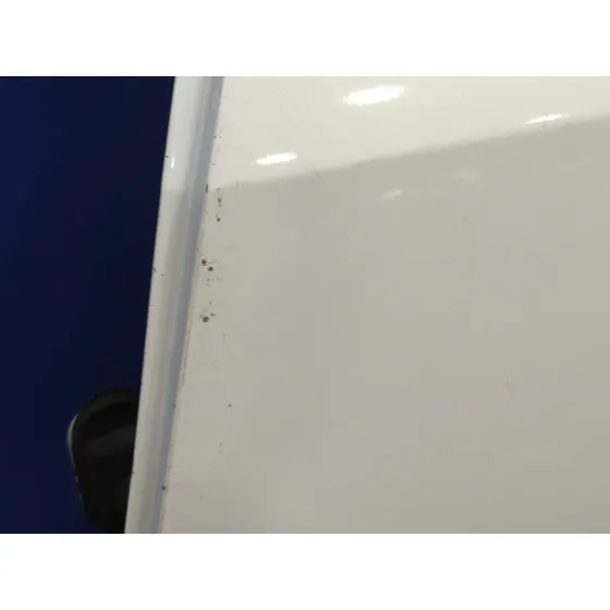 Puerta Trasera Izquierda para Mazda 3 Lim. (Bl)