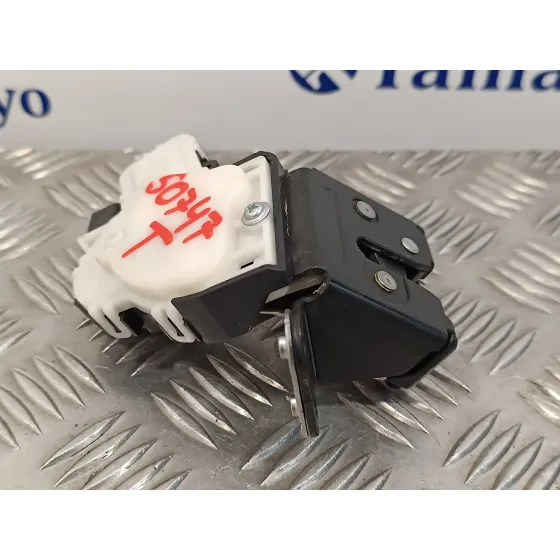 Cerradura Maletero / Porton para Mazda 3 Lim. (Bl)