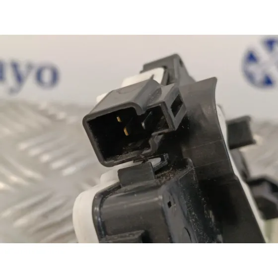 Cerradura Maletero / Porton para Mazda 3 Lim. (Bl)