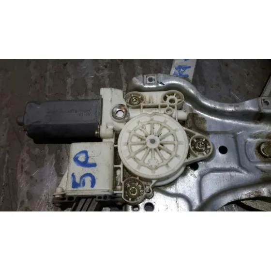 Elevalunas Delantero Derecho para Toyota Avensis Berlina (T25)