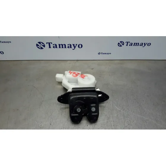 Cerradura Maletero / Porton para Nissan Pulsar (C13)