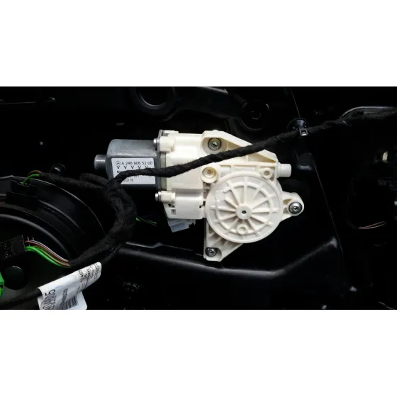 Elevalunas Delantero Derecho para Mercedes-Benz Clase A (W176)