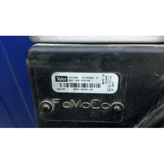 Condensador / Radiador Aire Acondicionado para Ford Fiesta (Cb1)