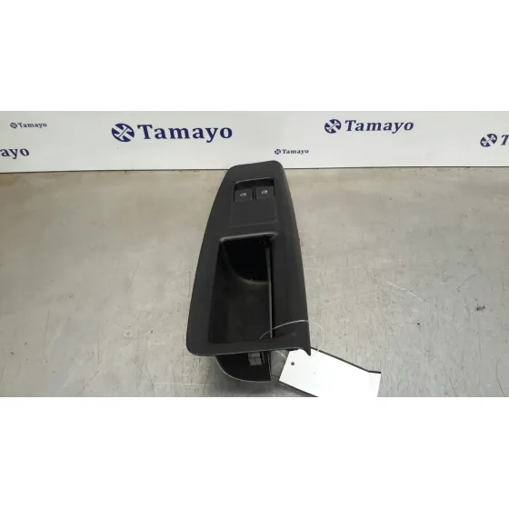 Mando Elevalunas Delantero Izquierdo para Volkswagen Polo (9N3)