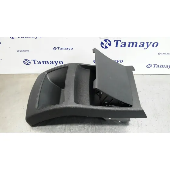 Cenicero para Mercedes-Benz Clase A (W176)