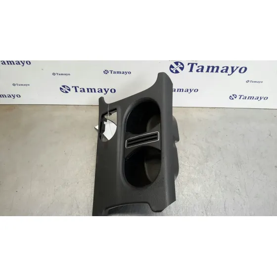 Posa Vasos para Mercedes-Benz Clase A (W176)