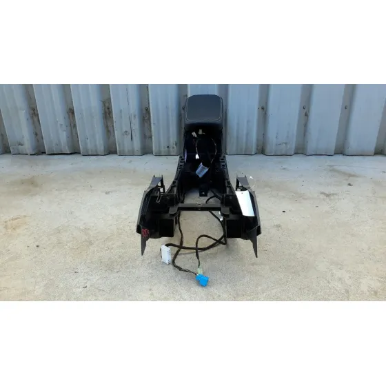 Apoyabrazos Central para Mercedes-Benz Clase A (W176)
