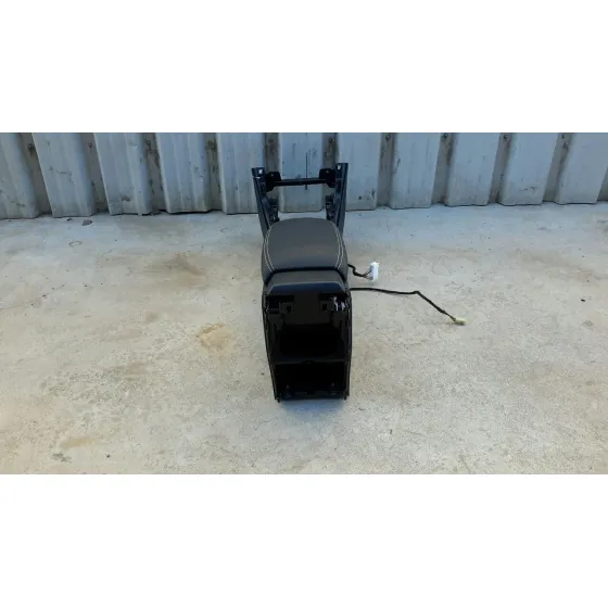 Apoyabrazos Central para Mercedes-Benz Clase A (W176)