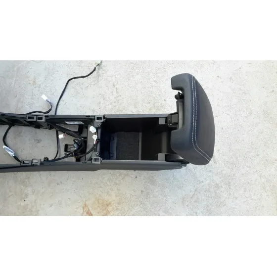 Apoyabrazos Central para Mercedes-Benz Clase A (W176)