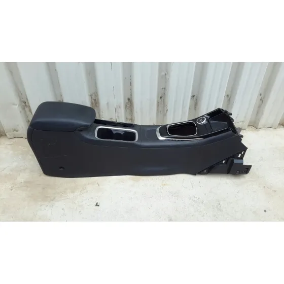 Apoyabrazos Central para Nissan Pulsar (C13)