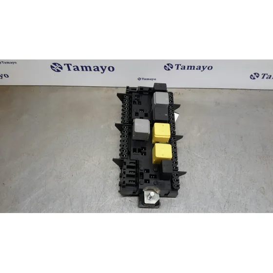 Caja Reles / Fusibles para Mercedes-Benz Clase A (W176)