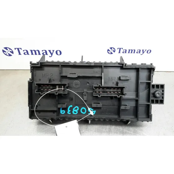 Caja Reles / Fusibles para Mercedes-Benz Clase A (W176)
