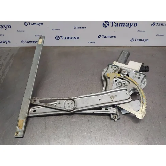 Elevalunas Delantero Derecho para Toyota Corolla (E12)