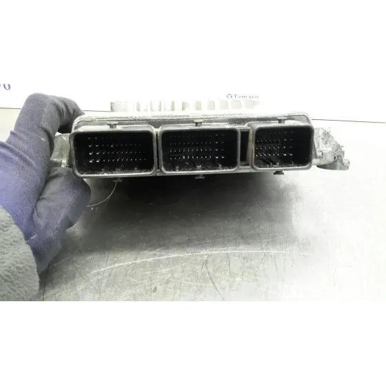Centralita Motor Uce para Ford Focus Berlina (Cap)