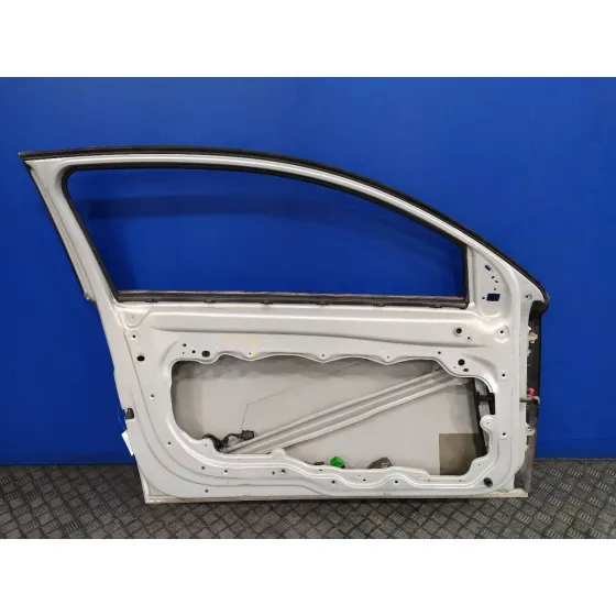 Puerta Delantera Izquierda para Volvo C30