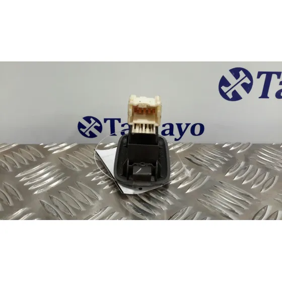 Mando Elevalunas Trasero Derecho para Nissan Pick-Up (D22)