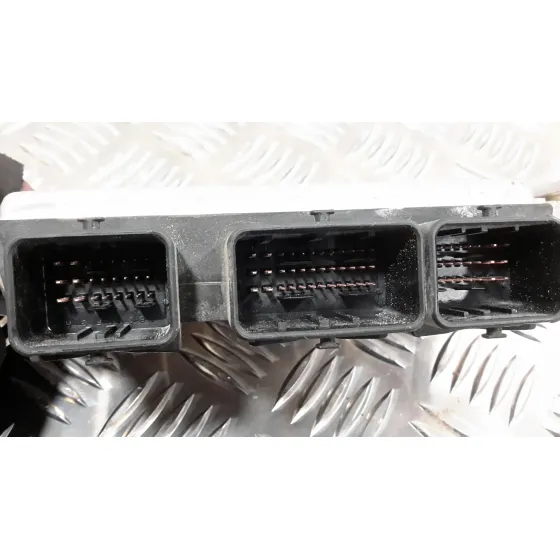 Centralita Motor Uce para Citroën Saxo