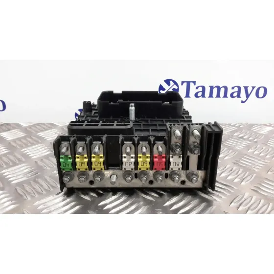 Caja Reles / Fusibles para Volkswagen Passat Variant (3C5)