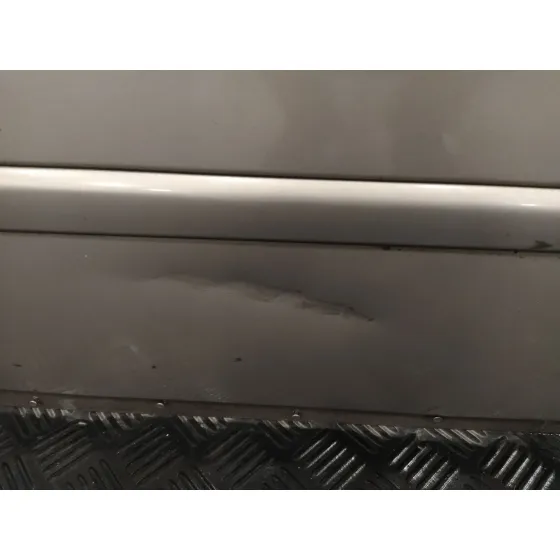 Puerta Delantera Derecha para Audi A4 Berlina (8E)