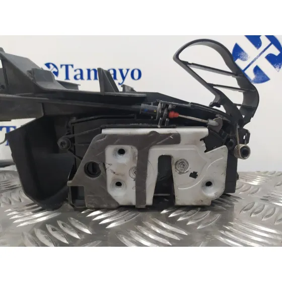 Cerradura Puerta Delantera Derecha para Ford Focus Turn. (Cb8)
