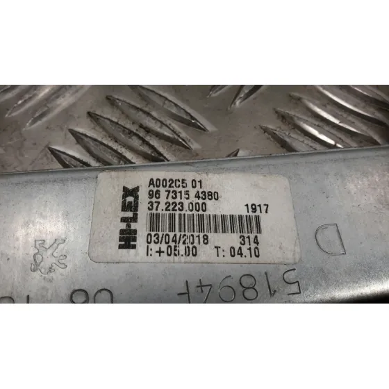 Elevalunas Delantero Derecho para Peugeot 208