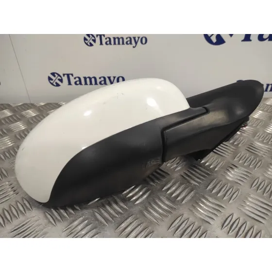 Retrovisor Derecho para Nissan Juke (F15)