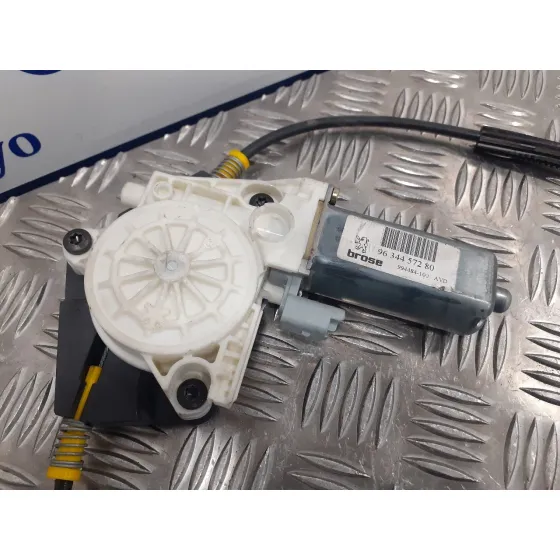 Elevalunas Delantero Derecho para Peugeot 307 (S1)