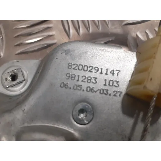 Elevalunas Delantero Derecho para Renault Clio Iii