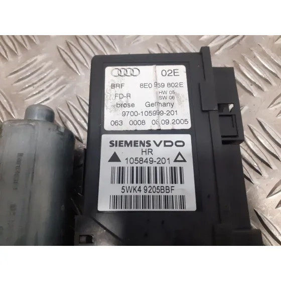 Motor Elevalunas Trasero Derecho para Audi A4 Avant (8E)