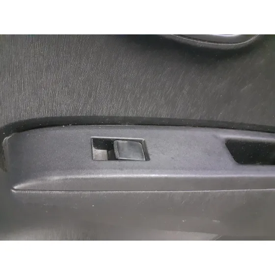 Guarnecido Puerta Trasera Derecha para Toyota Yaris