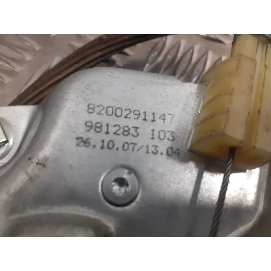 Elevalunas Delantero Derecho para Renault Clio Iii