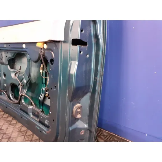 Porton Trasero para Mitsubishi Montero (V60/V70)