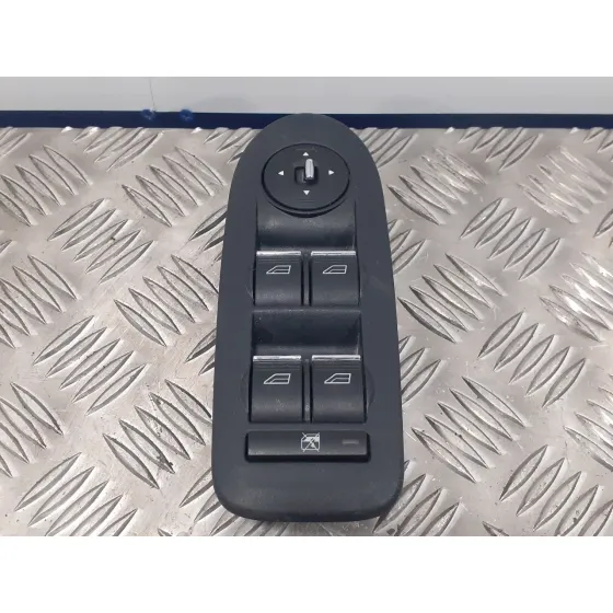 Mando Elevalunas Delantero Izquierdo para Ford Kuga (Cbv)
