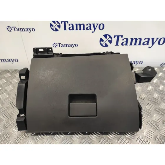 Guantera para Ford Kuga (Cbv)