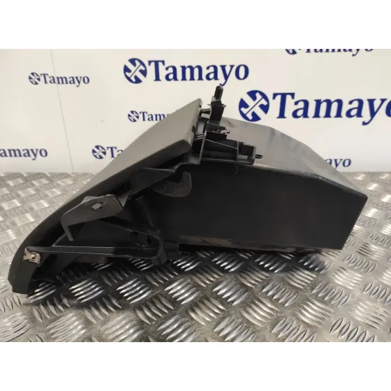 Guantera para Ford Kuga (Cbv)