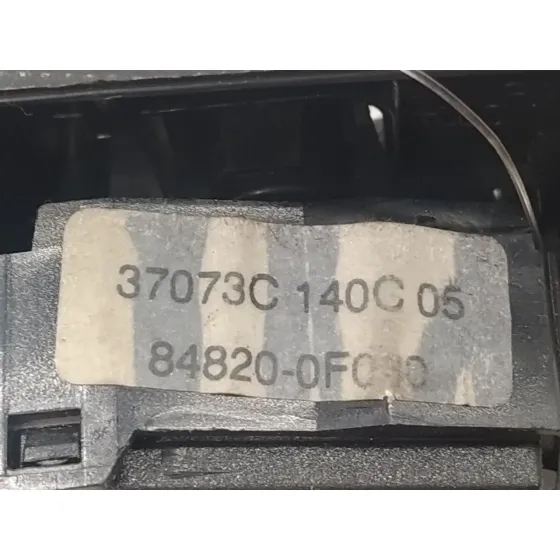 Mando Elevalunas Delantero Izquierdo para Toyota Corolla Verso (R1)
