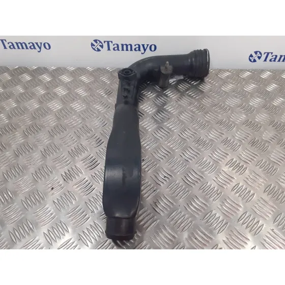 Tubo para Audi A4 Avant (8E)