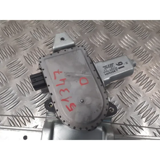 Elevalunas Delantero Derecho para Mitsubishi Montero (V60/V70)