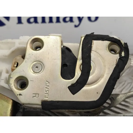 Cerradura Puerta Delantera Derecha para Mitsubishi Montero (V60/V70)