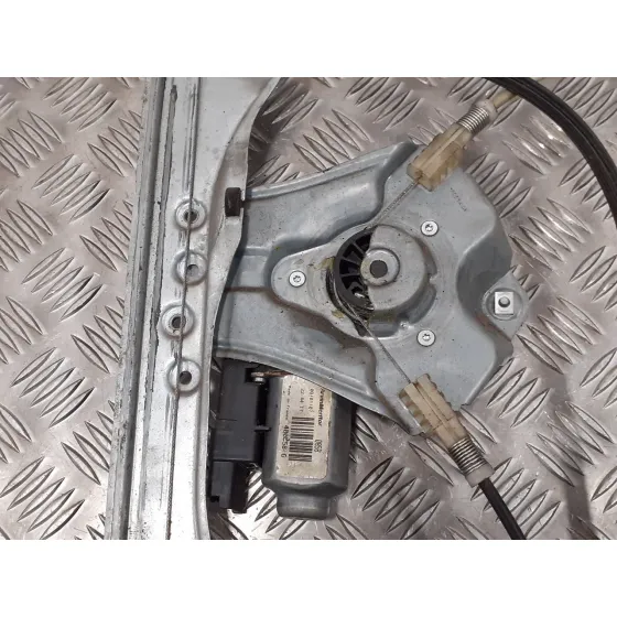 Elevalunas Delantero Izquierdo para Renault Clio Iii