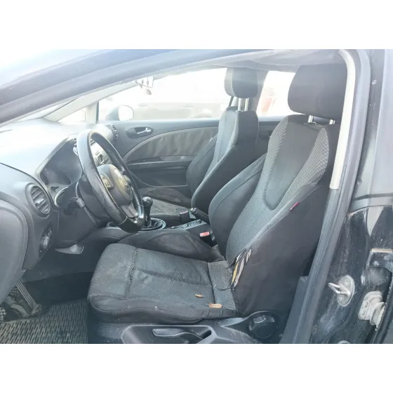 Seat LEON (1P1) 2005