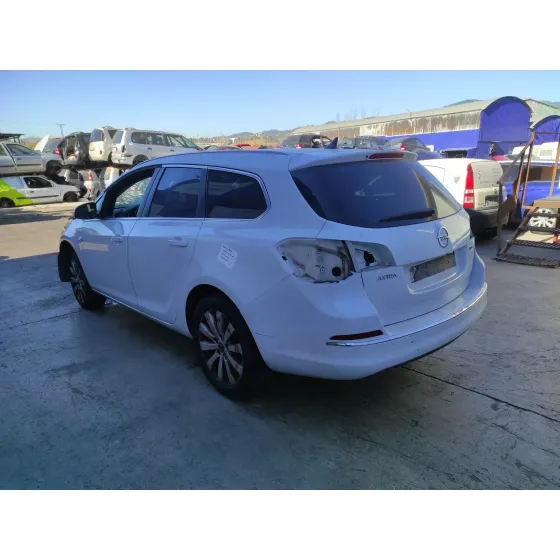 OPEL ASTRA K SPORTS TOURER '2015 *