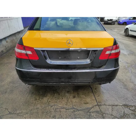 MERCEDES CLASE E (W212) LIM. 2011 3.0 CDI CAT TAXI