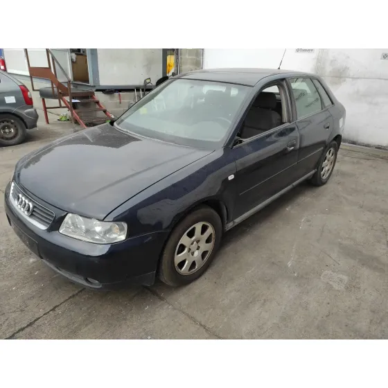 AUDI A3 (8L) '2002 1.6 AZUL MARINO
