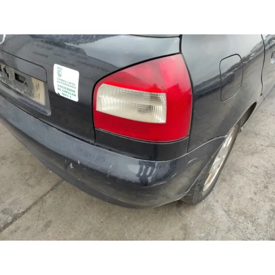 AUDI A3 (8L) '2002 1.6 AZUL MARINO