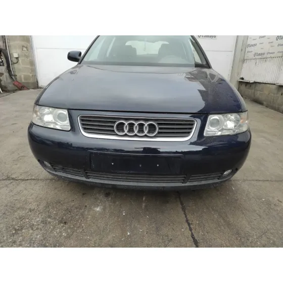 AUDI A3 (8L) '2002 1.6 AZUL MARINO